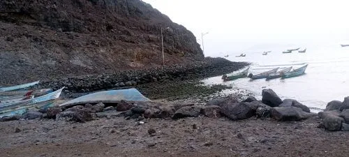 صيادو فقم.. حين تتكلم الأمواج ويصمت المرسى